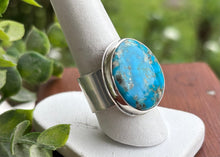 Load image into Gallery viewer, Turquoise Mountain Ring
