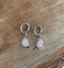 Load image into Gallery viewer, Peach Moonstone Earrings

